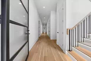 316 W 30th St, Houston, TX 77018 - Photo 6