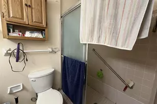 2510 Sunnycrest Dr, Texas City, TX 77590 - Photo 6