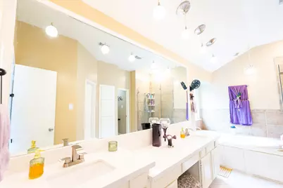 16039 Surrey Woods Drive, Friendswood, TX 77546 - Photo 16