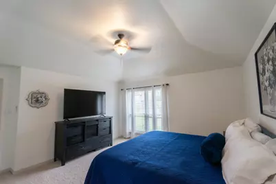 16039 Surrey Woods Drive, Friendswood, TX 77546 - Photo 14