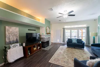 16039 Surrey Woods Drive, Friendswood, TX 77546 - Photo 10