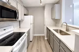 2121 Hepburn St, Houston, TX 77054 - Photo 8