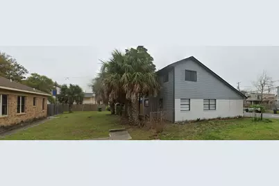 1723 M 1/2 Avenue, Galveston, TX 77550 - Photo 4