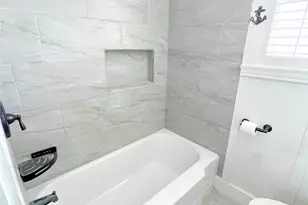 901 Broadway, Galveston, TX 77550 - Photo 16
