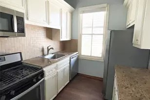 901 Broadway, Galveston, TX 77550 - Photo 10