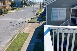 901 Broadway, Galveston, TX 77550 - Photo 4