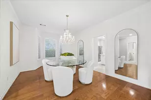 4 E Eden Elm Cir, The Woodlands, TX 77381 - Photo 4