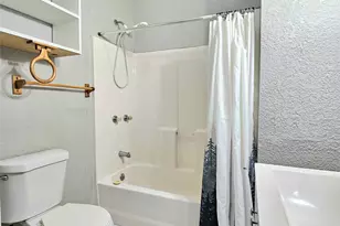 4226 Winnie St, Galveston, TX 77550 - Photo 8