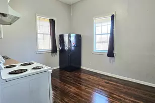 4226 Winnie St, Galveston, TX 77550 - Photo 6