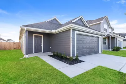 5122 Hector Gustavo Drive, Rosharon, TX 77583 - Photo 2