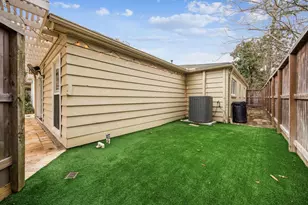 10103 Pine Forest Rd, Houston, TX 77042 - Photo 40