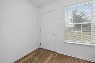 6705 Thornwall St, Houston, TX 77092 - Photo 8