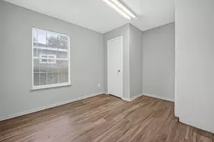 6705 Thornwall St, Houston, TX 77092 - Photo 38