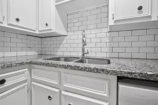 6705 Thornwall St, Houston, TX 77092 - Photo 20