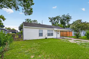 6705 Thornwall St, Houston, TX 77092 - Photo 2
