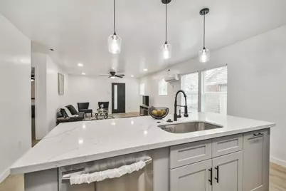 4705 A&b Pease Street, Houston, TX 77023 - Photo 12
