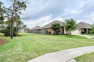 516 Fieldhaven Ct, La Marque, TX 77568 - Photo 2