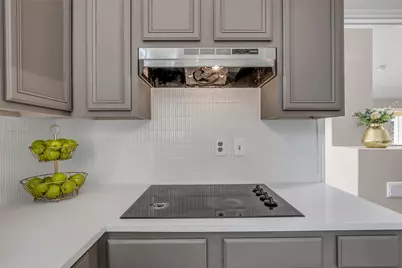 22 Cedar Chase Place, The Woodlands, TX 77381 - Photo 18