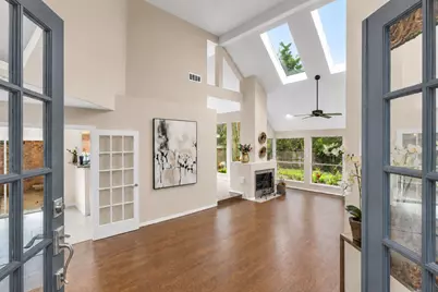 22 Cedar Chase Place, The Woodlands, TX 77381 - Photo 4