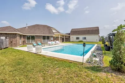 6746 Conroe Circle, Manvel, TX 77578 - Photo 20