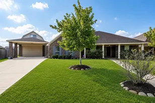 6746 Conroe Cir, Manvel, TX 77578 - Photo 1
