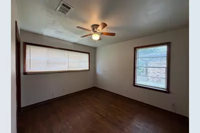 8806 Glenloch Drive, Houston, TX 77061 - Photo 20