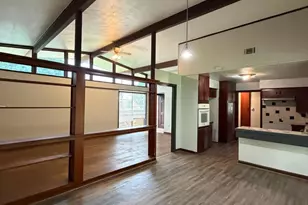 8806 Glenloch Dr, Houston, TX 77061 - Photo 6