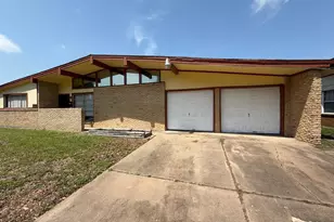8806 Glenloch Dr, Houston, TX 77061 - Photo 40
