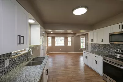 108 Otter Trail, Lake Jackson, TX 77566 - Photo 8