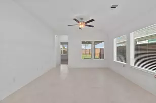 9803 Galaxy Dr, Manvel, TX 77583 - Photo 4