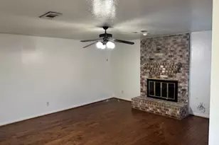 12302 Wrenthorpe Dr, Houston, TX 77031 - Photo 2