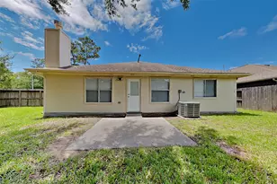 26912 Castlecliff Ln, Kingwood, TX 77339 - Photo 16