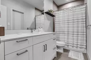 5702 Rucio Ln, Houston, TX 77092 - Photo 22