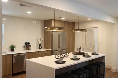 6214 Yarwell Drive, Houston, TX 77096 - Photo 6
