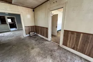 1512 4th St, Brownwood, TX 76801 - Photo 4