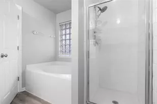 2210 Melanie Park Dr, Spring, TX 77388 - Photo 4