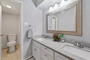 2100 Tanglewilde St, Houston, TX 77063 - Photo 26