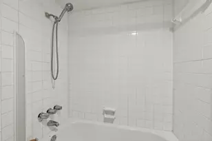 2100 Tanglewilde St, Houston, TX 77063 - Photo 20