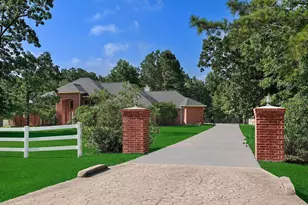 15569 Zoe Loop Dr, Montgomery, TX 77316 - Photo 1