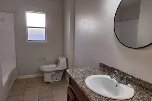8531 Hiawatha Dr, Houston, TX 77036 - Photo 18