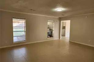 8531 Hiawatha Dr, Houston, TX 77036 - Photo 4