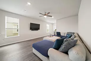 5330 Briana Dee Dr, Rosharon, TX 77583 - Photo 4