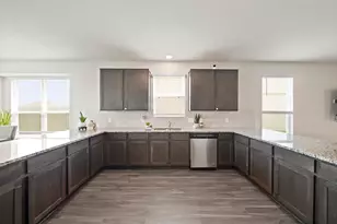 5330 Briana Dee Dr, Rosharon, TX 77583 - Photo 8