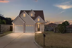 4404 Cardinal Dr, Bay City, TX 77414 - Photo 2