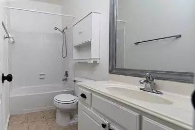 35 S Avonlea Circle, The Woodlands, TX 77382 - Photo 14