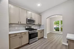 14843 Live Oak Green Ct, Houston, TX 77049 - Photo 4