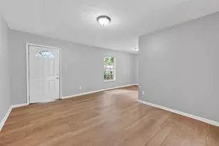 4810 Dabney St, Houston, TX 77026 - Photo 8