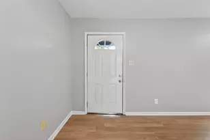 4810 Dabney St, Houston, TX 77026 - Photo 4