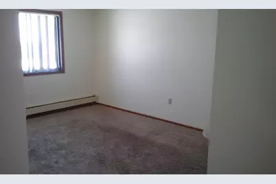 906 & 908 Spring Road, Faribault, MN 55021 - Photo 4