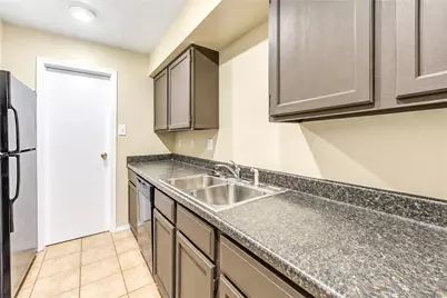 6500 Sands Point Drive #506, Houston, TX 77074 - Photo 10